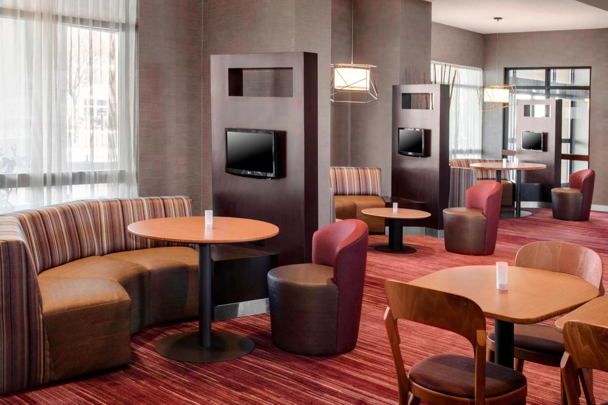 ホテル Courtyard By Marriott Newark エリザベス エクステリア 写真