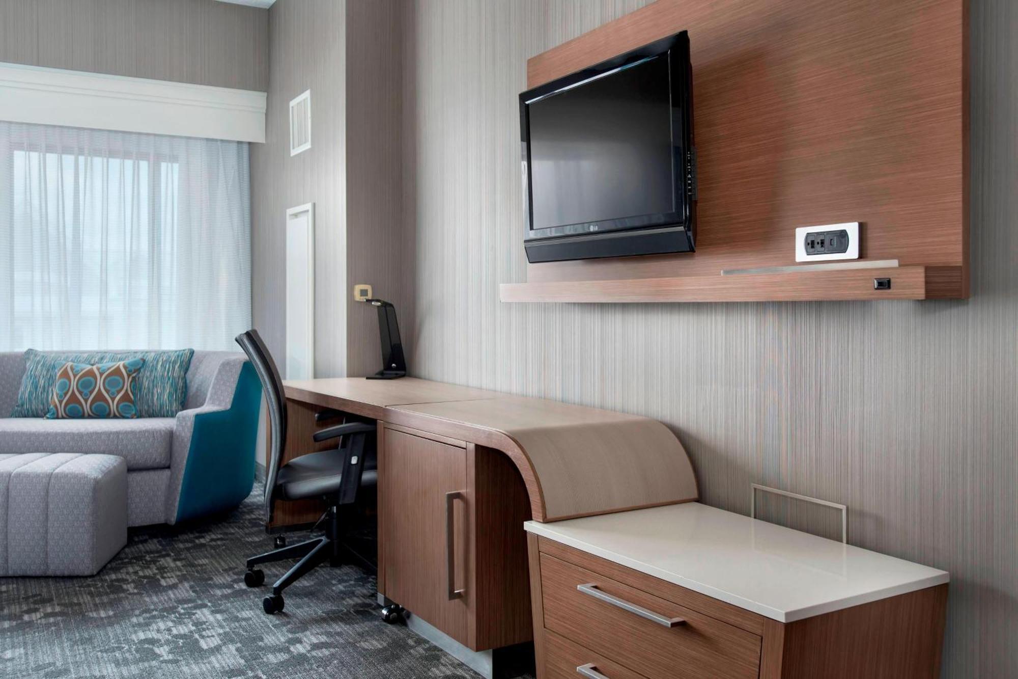 ホテル Courtyard By Marriott Newark エリザベス エクステリア 写真